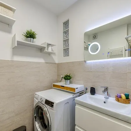 Stunning Flat By The Sea And The Airport Fiumicino