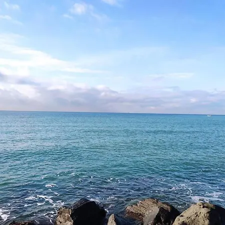 Stunning Flat By The Sea And The Airport Fiumicino